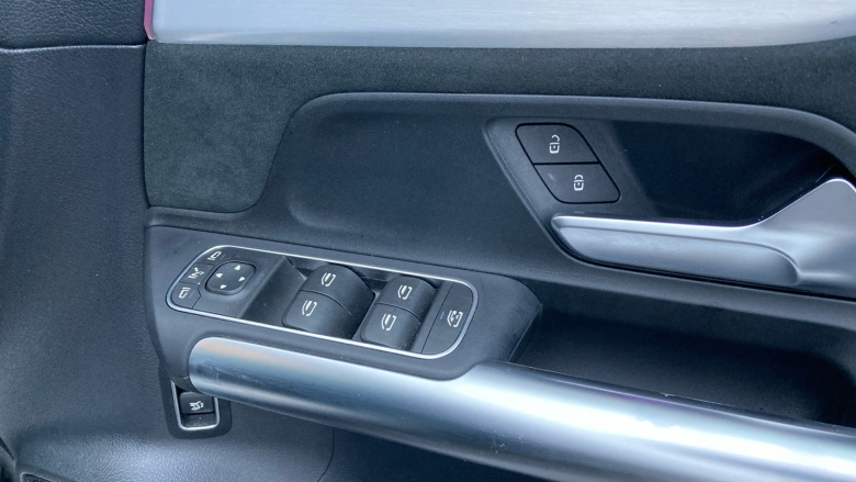 Mercedes-Benz Eqa 350 4M 215kW AMG Line Premium 66.5kWh 5dr Auto Electric Hatchback